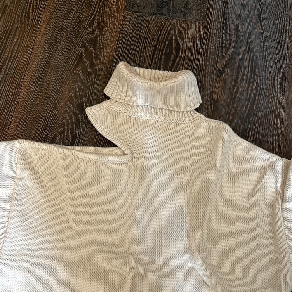 Turtle Neck Sweater - image 2